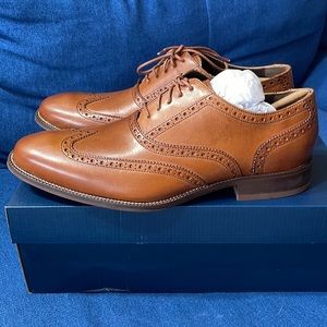 NEW & never been worn. Men’s Cole Haan British Tan Williams Wing II dress shoes.
